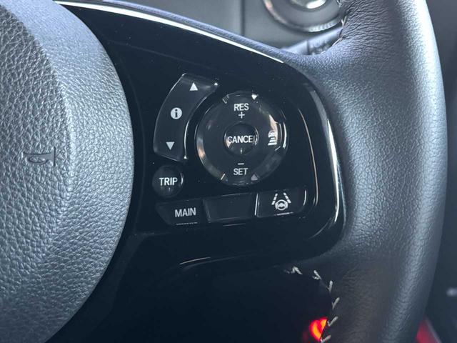 N-BOXカスタム Lターボ 4WD ホンダセンシング 純正メモリーナビ Bluetooth接続 CD/DVD再生 フルセグTV視聴 バックカメラ ETC 純正15インチアルミ 大型ルーフコンソール ワンオーナー 禁煙車(27枚目)