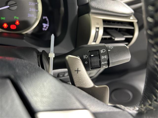 IS IS300h メーカー純正ナビフルセグテレビバックカメラハーフレザーシートパワーシートコーナーセンサーETC2.0スマートキースペアキー純正フロアマット 純正17インチアルミホイール(18枚目)