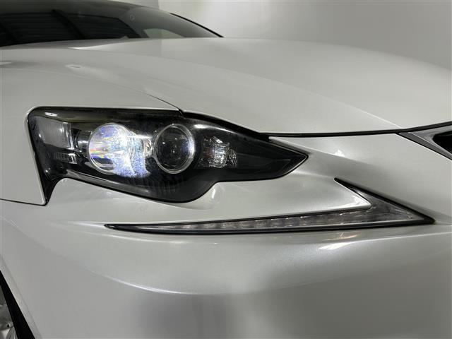 IS IS300h メーカー純正ナビフルセグテレビバックカメラハーフレザーシートパワーシートコーナーセンサーETC2.0スマートキースペアキー純正フロアマット 純正17インチアルミホイール(38枚目)