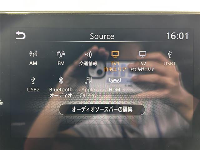 オーラ ニスモ　純正９インチナビ　全方位カメラ　衝突被害軽減装置　デジタルインナールームミラー　ドライブレコーダー　レーダークルーズコントロール　ビルトインＥＴＣ２．０　置くだけ充電　ＬＥＤヘッドライト　フォグライト（5枚目）