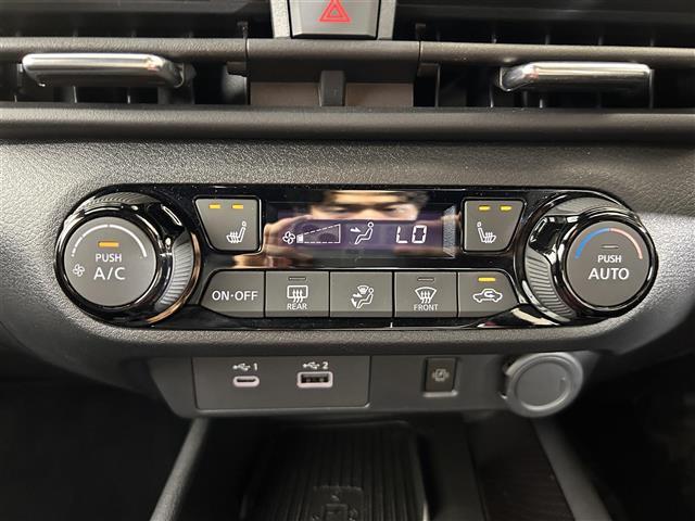 オーラ ニスモ　純正９インチナビ　全方位カメラ　衝突被害軽減装置　デジタルインナールームミラー　ドライブレコーダー　レーダークルーズコントロール　ビルトインＥＴＣ２．０　置くだけ充電　ＬＥＤヘッドライト　フォグライト（24枚目）