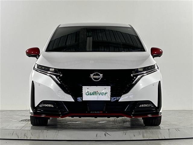 オーラ ニスモ　純正９インチナビ　全方位カメラ　衝突被害軽減装置　デジタルインナールームミラー　ドライブレコーダー　レーダークルーズコントロール　ビルトインＥＴＣ２．０　置くだけ充電　ＬＥＤヘッドライト　フォグライト（39枚目）