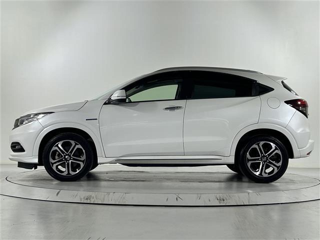 ヴェゼル ハイブリッドZ・ホンダセンシング 純正8型ナビ ホンダセンシング クルーズコントロール バックカメラ ドライブレコーダー ビルトインETC ステアリングスイッチ パドルシフト ハーフレザーシート 前席シートヒーター 純正17インチAW(29枚目)