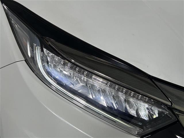 ヴェゼル ハイブリッドZ・ホンダセンシング 純正8型ナビ ホンダセンシング クルーズコントロール バックカメラ ドライブレコーダー ビルトインETC ステアリングスイッチ パドルシフト ハーフレザーシート 前席シートヒーター 純正17インチAW(33枚目)