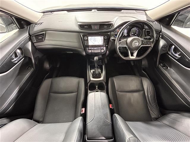 エクストレイル ２０Ｘｉ　ハイブリッド　純正７インチナビ　フルセグ　Ｂｌｕｅｔｏｏｔｈ　ＣＤ　ＤＶＤ　プロパイロット　アラウンドビューモニター　パーキングアシスト　コーナーセンサー　インテリジェントルームミラー　シートヒーター　電動リアゲー（2枚目）