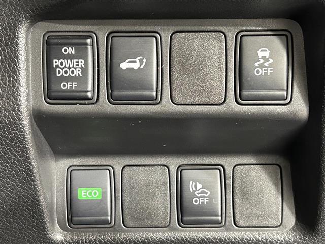 エクストレイル ２０Ｘｉ　ハイブリッド　純正７インチナビ　フルセグ　Ｂｌｕｅｔｏｏｔｈ　ＣＤ　ＤＶＤ　プロパイロット　アラウンドビューモニター　パーキングアシスト　コーナーセンサー　インテリジェントルームミラー　シートヒーター　電動リアゲー（8枚目）