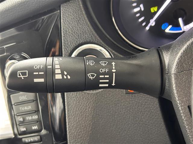 エクストレイル ２０Ｘｉ　ハイブリッド　純正７インチナビ　フルセグ　Ｂｌｕｅｔｏｏｔｈ　ＣＤ　ＤＶＤ　プロパイロット　アラウンドビューモニター　パーキングアシスト　コーナーセンサー　インテリジェントルームミラー　シートヒーター　電動リアゲー（14枚目）