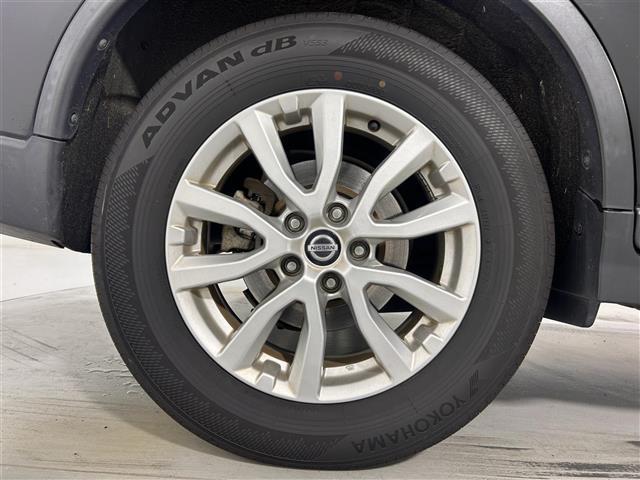 エクストレイル ２０Ｘｉ　ハイブリッド　純正７インチナビ　フルセグ　Ｂｌｕｅｔｏｏｔｈ　ＣＤ　ＤＶＤ　プロパイロット　アラウンドビューモニター　パーキングアシスト　コーナーセンサー　インテリジェントルームミラー　シートヒーター　電動リアゲー（41枚目）