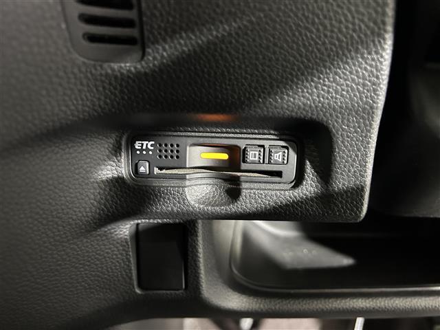 気になる車はすぐにお問い合わせください！画面右側の００６６から始まる無料ダイヤルからお問い合わせ下さい！専門スタッフがお車のご質問にお答えいたします！