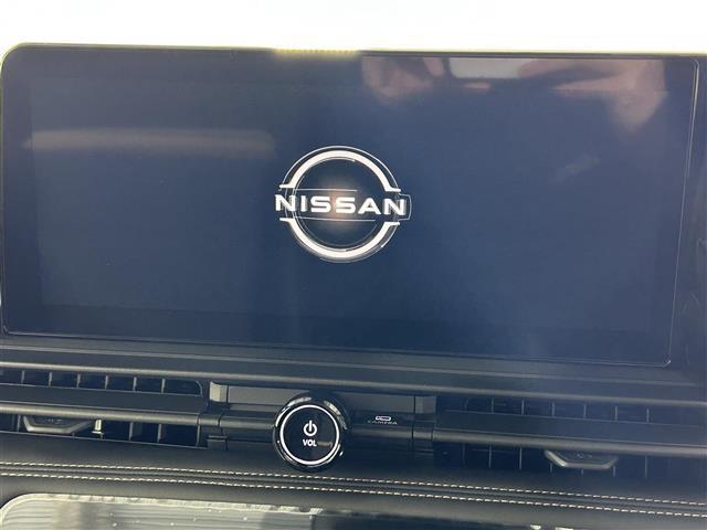 セレナ e-パワー ハイウェイスターV 登録済み未使用車 純正12.3インチナビ 全方位カメラ プロパイロット レーダークルーズコントロール  デジタルインナールームミラー ブラインドスポットモニター 両側パワースライドドア LEDライト(3枚目)