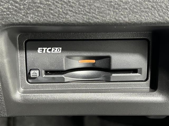 セレナ e-パワー ハイウェイスターV 登録済み未使用車 純正12.3インチナビ 全方位カメラ プロパイロット レーダークルーズコントロール  デジタルインナールームミラー ブラインドスポットモニター 両側パワースライドドア LEDライト(11枚目)