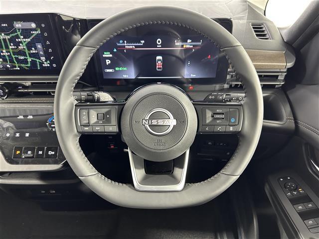 セレナ e-パワー ハイウェイスターV 登録済み未使用車 純正12.3インチナビ 全方位カメラ プロパイロット レーダークルーズコントロール  デジタルインナールームミラー ブラインドスポットモニター 両側パワースライドドア LEDライト(12枚目)