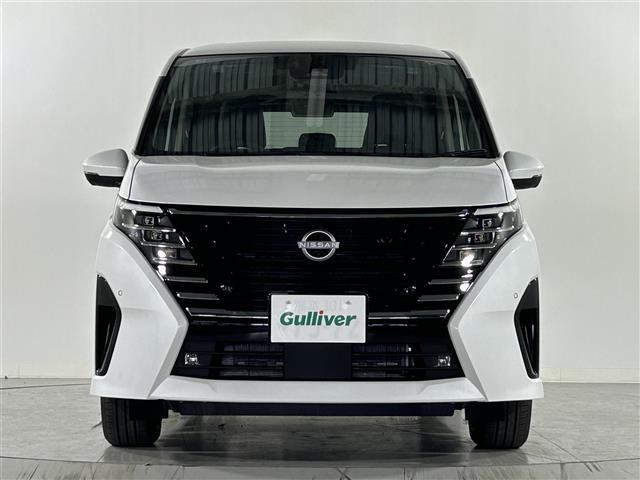 セレナ e-パワー ハイウェイスターV 登録済み未使用車 純正12.3インチナビ 全方位カメラ プロパイロット レーダークルーズコントロール  デジタルインナールームミラー ブラインドスポットモニター 両側パワースライドドア LEDライト(32枚目)