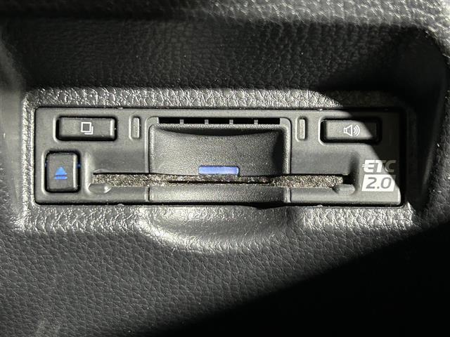 ヴォクシー S-Z 純正10.5インチディスプレイオーディオ 純正14インチ有機EL後席モニター 快適利便パッケージHighシートヒーター オットマン ユニバーサルステップ プロジェクターLEDヘッドライト ナノイーX(18枚目)