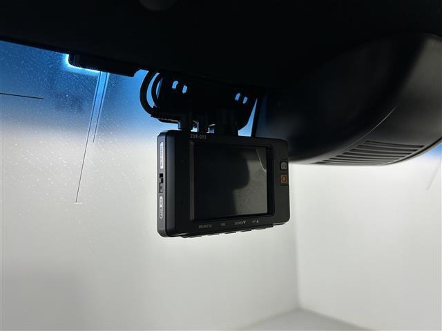 N-BOXカスタム G・Lホンダセンシング CARROZZERIA製8インチSDナビBluetooth接続 CD DVD再生フルセグテレビ衝突軽減システムホンダセンシングクルーズコントロール追従有りバックカメラ片側パワースライドドア(17枚目)