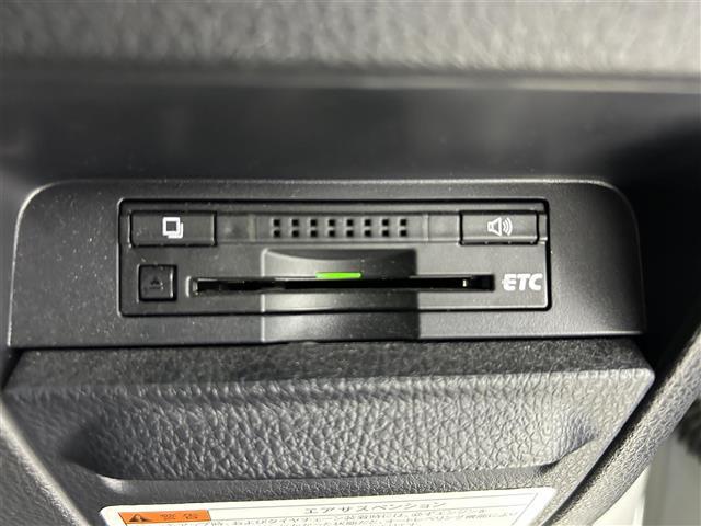 エスクァイア Xi ウェルジョイン 福祉車両スローパー 純正9インチナビ バックカメラ フルセグテレビ 後席フリップダウンモニター 両側パワースライドドア プッシュスタート コーナーセンサー プリクラッシュセーフティ レーンキープ(12枚目)