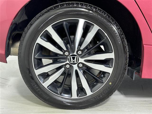 フィットハイブリッド ベースグレード　純正７型ナビ　衝突軽減システム　バックカメラ　コーナーセンサー　レーンキープアシスト　レーダークルーズコントロール　パドルシフト　ＬＥＤヘッドライト　オートライト　純正アルミホイール　純正フロアマット（41枚目）