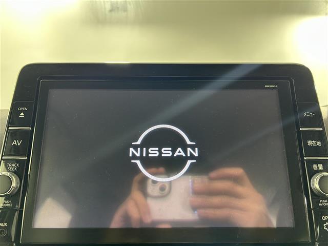 デイズ ハイウェイスター　Ｇターボ　純正９インチナビ　全方位カメラ　衝突被害軽減装置　車線逸脱警報　先行車発信お知らせ　クリアランスソナー　ロードサインアシスト　オートライト　オートハイビーム　ＬＥＤヘッドライト　フォグライト　ＥＴＣ（3枚目）