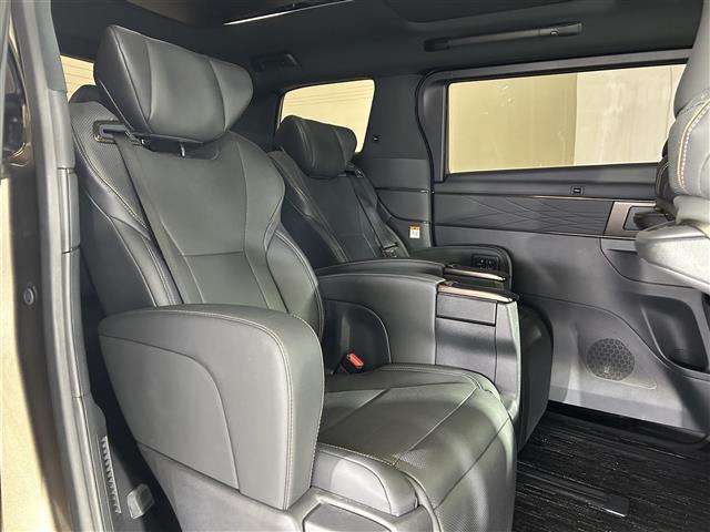 アルファード Z ワンオーナー 純正14インチディスプレイオーディオ ガラスルーフ 衝突軽減装置 レーダークルーズコントロール レーンアシスト ブラインドスポットモニター デジタルインナールームミラー ワイヤレス充電器(26枚目)