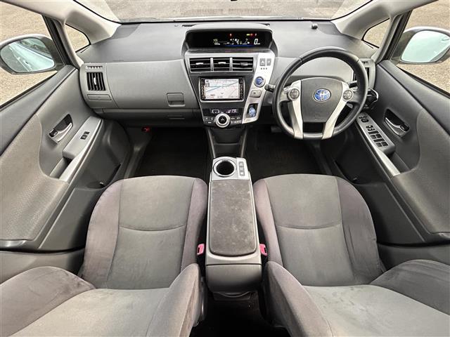 プリウスアルファ Sツーリングセレクション(2枚目)