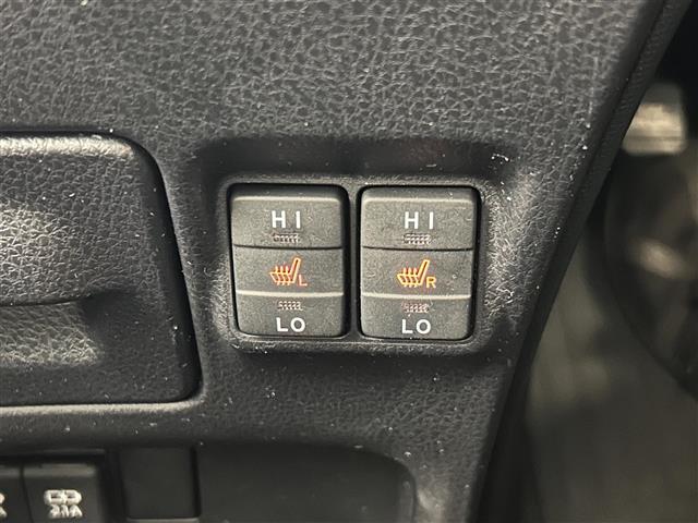 ヴォクシー ハイブリッドＺＳ　煌ＩＩＩ　純正９型ナビ　クルコン　バックカメラ　ＥＴＣ　前後ドラレコ　ウォークスルー　純正フロアマット　ハーフレザーシート　シートヒーター　両側パワスラ　純正１６インチＡＷ　横滑り防止装置　コーナーセンサー（13枚目）
