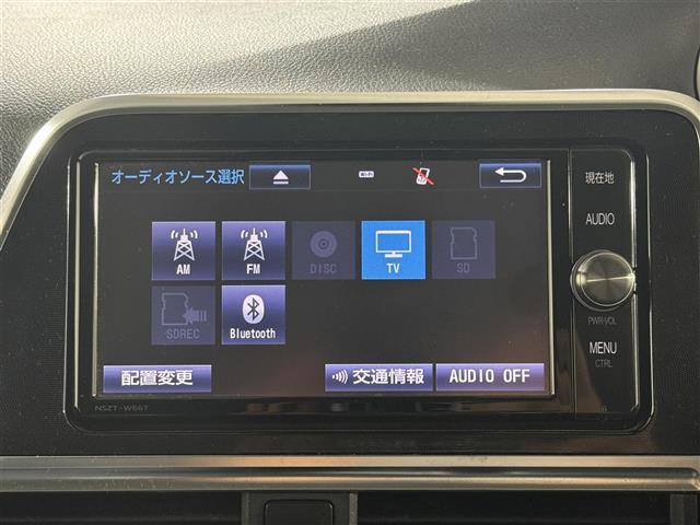 シエンタ Ｇ　純正７インチＳＤナビ　バックカメラ　横滑り防止　先行車発進告知機能　プリクラッシュセーフティー　レーンキープ　アイドリングストップ　両側パワスラ　オートライト　オートハイビーム　純正フロアマット（5枚目）