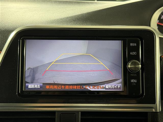 シエンタ Ｇ　純正７インチＳＤナビ　バックカメラ　横滑り防止　先行車発進告知機能　プリクラッシュセーフティー　レーンキープ　アイドリングストップ　両側パワスラ　オートライト　オートハイビーム　純正フロアマット（6枚目）