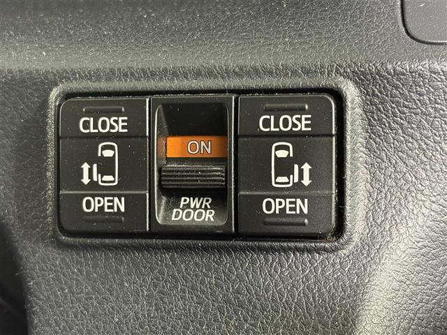 シエンタ Ｇ　純正７インチＳＤナビ　バックカメラ　横滑り防止　先行車発進告知機能　プリクラッシュセーフティー　レーンキープ　アイドリングストップ　両側パワスラ　オートライト　オートハイビーム　純正フロアマット（14枚目）