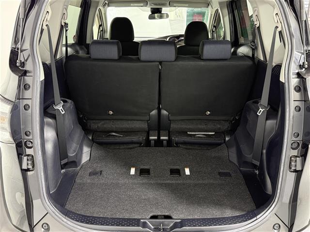 シエンタ Ｇ　純正７インチＳＤナビ　バックカメラ　横滑り防止　先行車発進告知機能　プリクラッシュセーフティー　レーンキープ　アイドリングストップ　両側パワスラ　オートライト　オートハイビーム　純正フロアマット（29枚目）