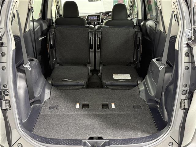 シエンタ Ｇ　純正７インチＳＤナビ　バックカメラ　横滑り防止　先行車発進告知機能　プリクラッシュセーフティー　レーンキープ　アイドリングストップ　両側パワスラ　オートライト　オートハイビーム　純正フロアマット（30枚目）