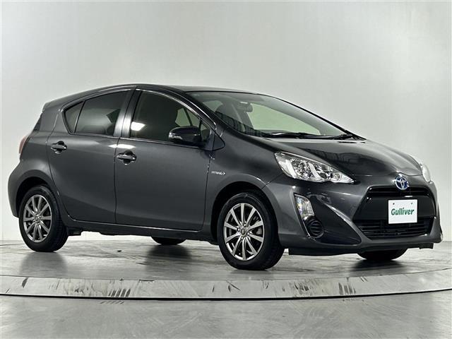 アクア Ｓ　純正ナビ　フルセグＴＶ／ＣＤ／ＤＶＤ／ＦＭ／ＡＭ　バックカメラ　ビルトインＥＴＣ　ステアリングリモコン　ＬＥＤオートライト　電動格納ウィンカー付きミラー　スマートキー　スペアキー　シガーソケット（28枚目）