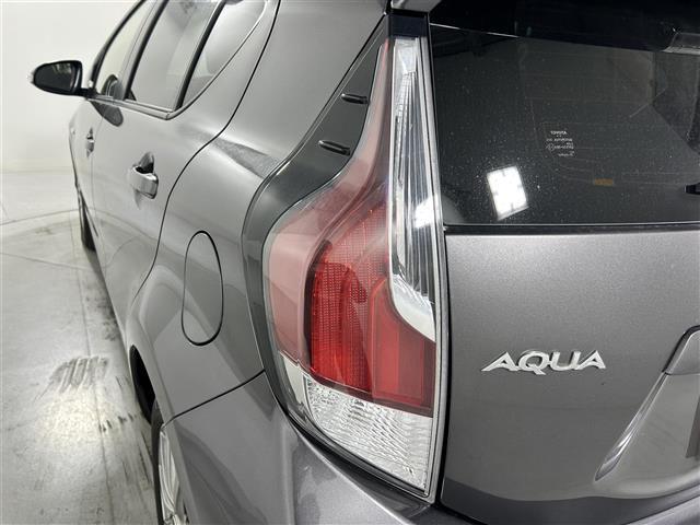 アクア Ｓ　純正ナビ　フルセグＴＶ／ＣＤ／ＤＶＤ／ＦＭ／ＡＭ　バックカメラ　ビルトインＥＴＣ　ステアリングリモコン　ＬＥＤオートライト　電動格納ウィンカー付きミラー　スマートキー　スペアキー　シガーソケット（39枚目）