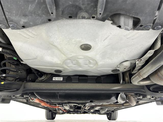 アクア Ｓ　純正ナビ　フルセグＴＶ／ＣＤ／ＤＶＤ／ＦＭ／ＡＭ　バックカメラ　ビルトインＥＴＣ　ステアリングリモコン　ＬＥＤオートライト　電動格納ウィンカー付きミラー　スマートキー　スペアキー　シガーソケット（43枚目）