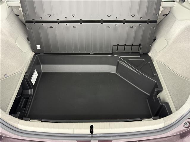 プリウス Sマイコーデ 社外7型ナビ AM/FM/CD/ワンセグTV バックカメラ 純正フロアマット 純正ドアバイザー トノカバー ETC ステアリングリモコン シガーソケット オートライト 電格ミラー ISOFIX(25枚目)