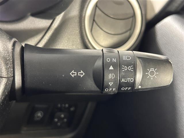 デイズ ハイウェイスター　Ｇ　純正ナビ　アラウンドビューモニター　エマージェンシーブレーキ　オートライト　オートマチックハイビーム　ベンチシート　横滑り防止装置　ＥＴＣ　電格ミラー　ウィンカーミラー　純正フロアマット　ドアバイザー（10枚目）