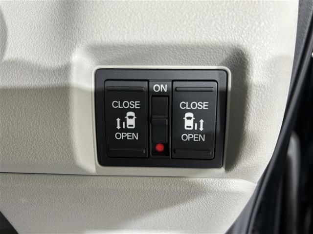 気になる車はすぐにお問い合わせください！画面右側の００６６から始まる無料ダイヤルからお問い合わせ下さい！専門スタッフがお車のご質問にお答えいたします！