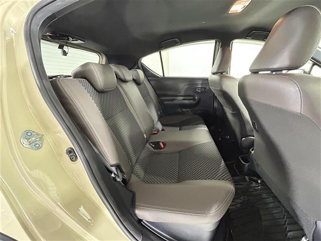 アクア クロスオーバー グラム 純正ナビ バックカメラ 衝突軽減ブレーキ 前後ドライブレコーダー オートライト ハーフレザー調シート スマートキー プッシュスタート 純正フロアマット ドアバイザー ルーフレール 取扱説明書(24枚目)