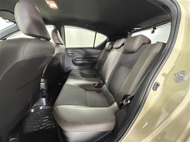 アクア クロスオーバー グラム 純正ナビ バックカメラ 衝突軽減ブレーキ 前後ドライブレコーダー オートライト ハーフレザー調シート スマートキー プッシュスタート 純正フロアマット ドアバイザー ルーフレール 取扱説明書(26枚目)