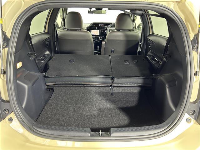 アクア クロスオーバー グラム 純正ナビ バックカメラ 衝突軽減ブレーキ 前後ドライブレコーダー オートライト ハーフレザー調シート スマートキー プッシュスタート 純正フロアマット ドアバイザー ルーフレール 取扱説明書(28枚目)