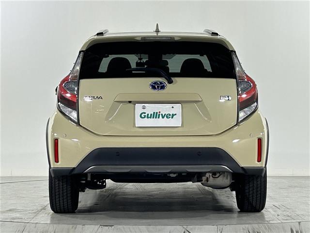 アクア クロスオーバー グラム 純正ナビ バックカメラ 衝突軽減ブレーキ 前後ドライブレコーダー オートライト ハーフレザー調シート スマートキー プッシュスタート 純正フロアマット ドアバイザー ルーフレール 取扱説明書(32枚目)