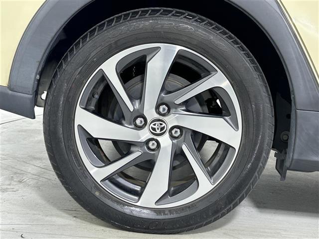 アクア クロスオーバー グラム 純正ナビ バックカメラ 衝突軽減ブレーキ 前後ドライブレコーダー オートライト ハーフレザー調シート スマートキー プッシュスタート 純正フロアマット ドアバイザー ルーフレール 取扱説明書(37枚目)