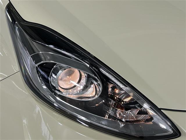 アクア クロスオーバー グラム 純正ナビ バックカメラ 衝突軽減ブレーキ 前後ドライブレコーダー オートライト ハーフレザー調シート スマートキー プッシュスタート 純正フロアマット ドアバイザー ルーフレール 取扱説明書(39枚目)