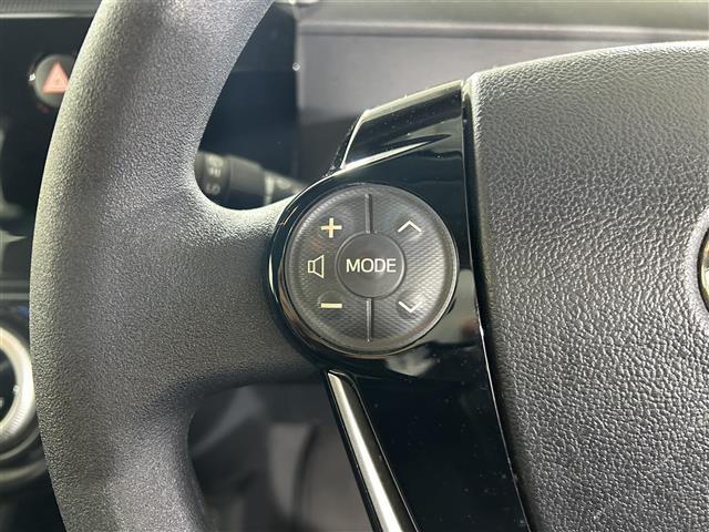 アクア Sスタイルブラック 純正ナビ バックカメラ 衝突軽減 先行車発進告知機能 レーンキープ 横滑り防止 コーナーセンサー パーキングサポートブレーキ 純正フロアマット オートライト オートハイビーム 電格ミラー バイザー(4枚目)