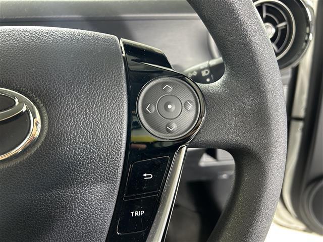 アクア Sスタイルブラック 純正ナビ バックカメラ 衝突軽減 先行車発進告知機能 レーンキープ 横滑り防止 コーナーセンサー パーキングサポートブレーキ 純正フロアマット オートライト オートハイビーム 電格ミラー バイザー(5枚目)