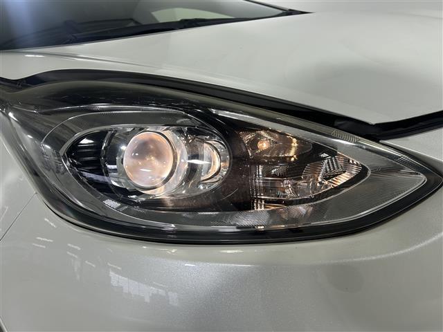 アクア Sスタイルブラック 純正ナビ バックカメラ 衝突軽減 先行車発進告知機能 レーンキープ 横滑り防止 コーナーセンサー パーキングサポートブレーキ 純正フロアマット オートライト オートハイビーム 電格ミラー バイザー(37枚目)