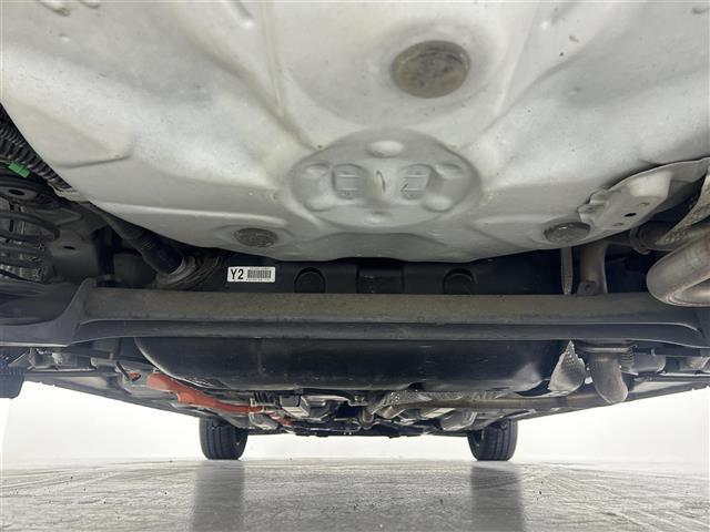 アクア Sスタイルブラック 純正ナビ バックカメラ 衝突軽減 先行車発進告知機能 レーンキープ 横滑り防止 コーナーセンサー パーキングサポートブレーキ 純正フロアマット オートライト オートハイビーム 電格ミラー バイザー(41枚目)