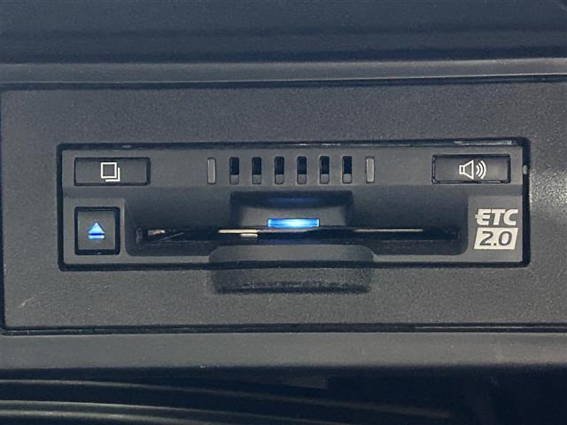 ランドクルーザープラド ＴＸ　Ｌパッケージ　マットブラックエディション　純正ＤＡ　サンルーフ　パノラミックビューモニター　トヨタセーフティセンス　レーダークルコン　プリクラッシュ　セーフティ　レーンキープアシスト　ブラインドスポットモニター　前席シートヒーター　エアシート（21枚目）