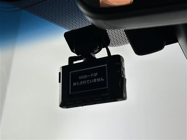 ランドクルーザープラド ＴＸ　Ｌパッケージ　純正７インチナビ　バックカメラ　レーダークルーズコントロール　レーンアシスト　電動格納サードシート　ドライブレコーダー　標識認識機能　先行車発進告知　サンルーフ　パワーシート　シートヒーター　ＥＴＣ（11枚目）