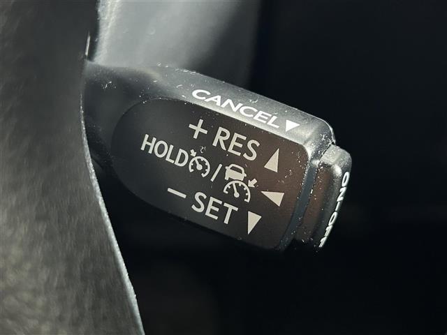 ランドクルーザープラド ＴＸ　Ｌパッケージ　純正７インチナビ　バックカメラ　レーダークルーズコントロール　レーンアシスト　電動格納サードシート　ドライブレコーダー　標識認識機能　先行車発進告知　サンルーフ　パワーシート　シートヒーター　ＥＴＣ（15枚目）