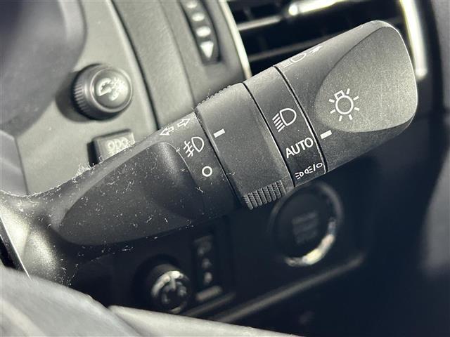 ランドクルーザープラド ＴＸ　Ｌパッケージ　純正７インチナビ　バックカメラ　レーダークルーズコントロール　レーンアシスト　電動格納サードシート　ドライブレコーダー　標識認識機能　先行車発進告知　サンルーフ　パワーシート　シートヒーター　ＥＴＣ（17枚目）